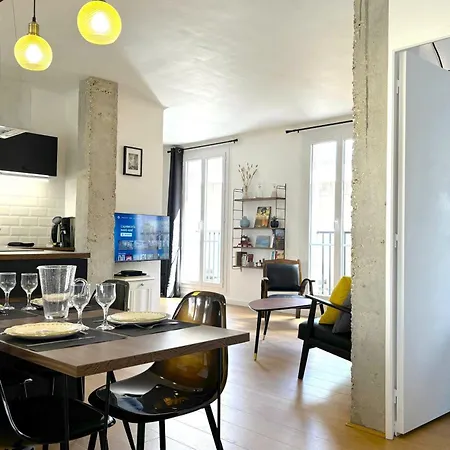 Le Perret Notre Dame - Vue Cathedrale