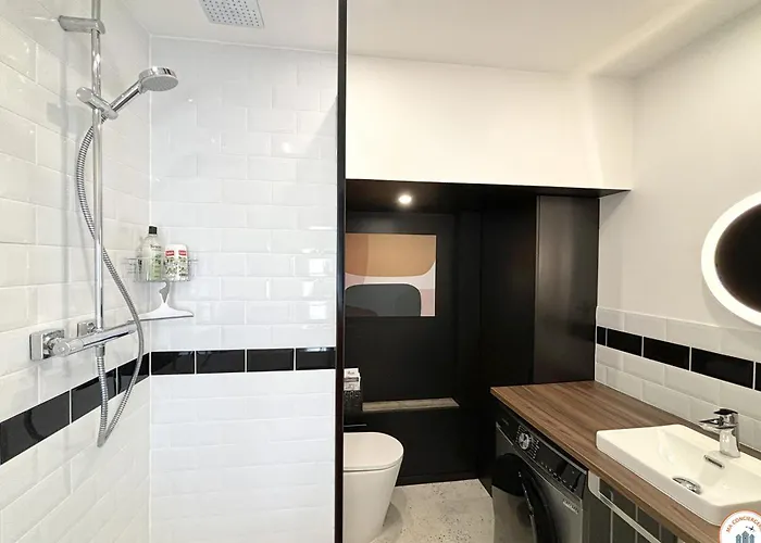 Le Perret Notre Dame - Vue Cathedrale